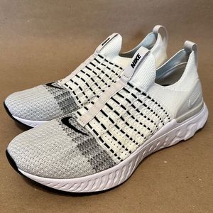 Nike Men’s React Phantom Run Flyknit 2 Sail Light Bone Shoes